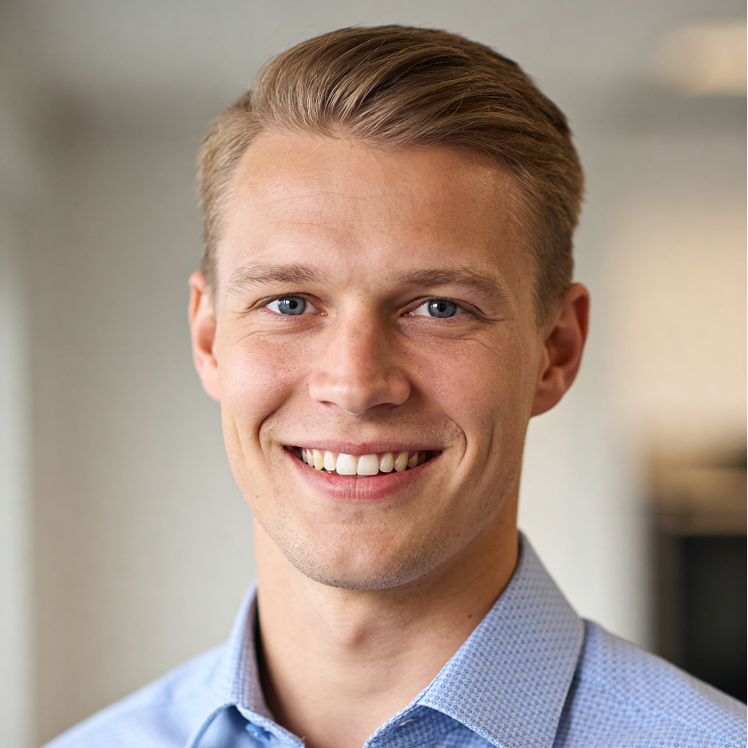 Mikael Karlsson, Säljare